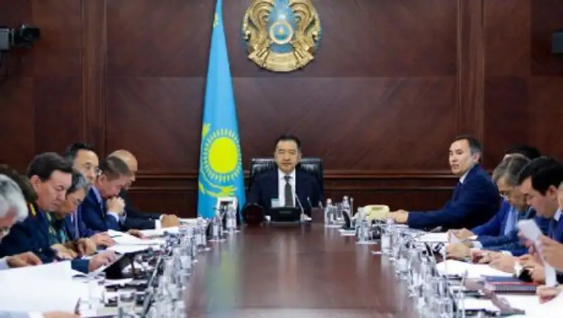 Сагинтаев поручил жестко контролировать своевременный ввод в эксплуатацию объектов «Нурлы жол»