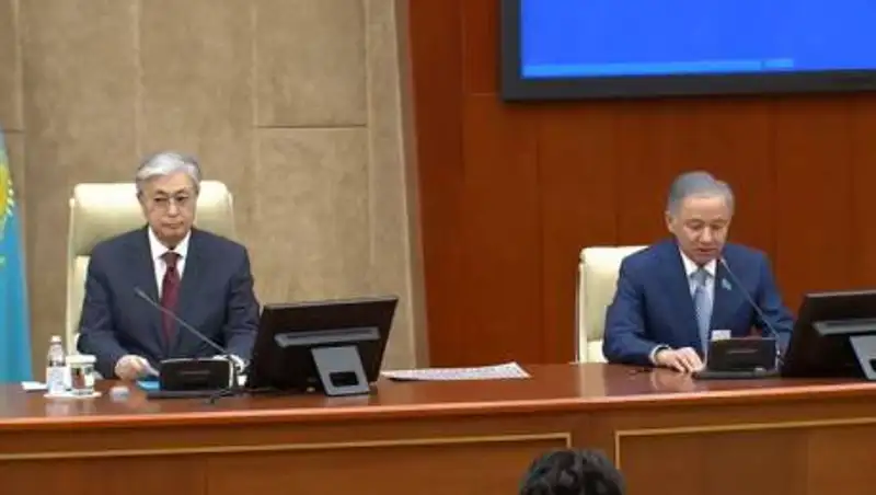 Токаев ответил парламентской оппозиции