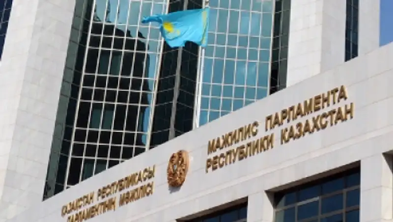 Мажилис одобрил поправки по вопросам ценообразования и контроля в строительстве