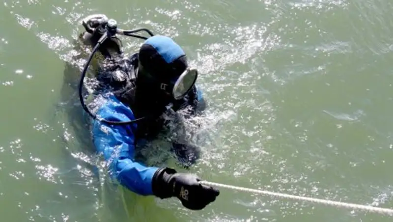 В алматинском озере Сайран уже сутки ищут пропавшего 30-летнего юриста