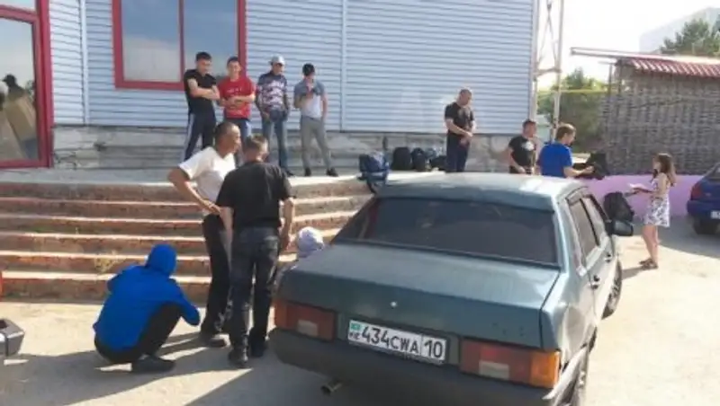 В Костанае бастуют рабочие молокозавода