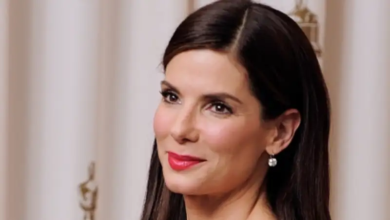 Сандра Буллок стала самой красивой женщиной года по версии журнала People