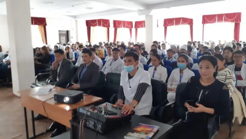 Будущим стоматологам разъяснили, как отличить адептов деструктивных течений