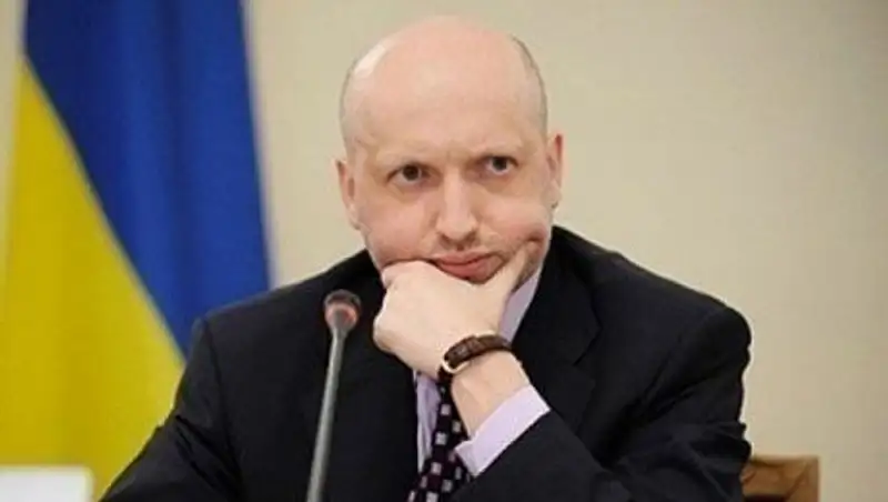 И.о. президента Турчинов уволил командующего внутренних войск МВД Украины