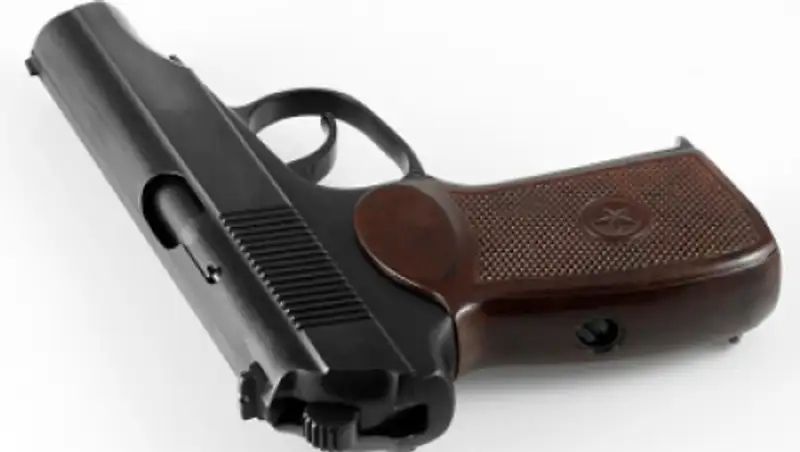 В Атырау полицейские, потерявшие табельное оружие, отделались «легким испугом»