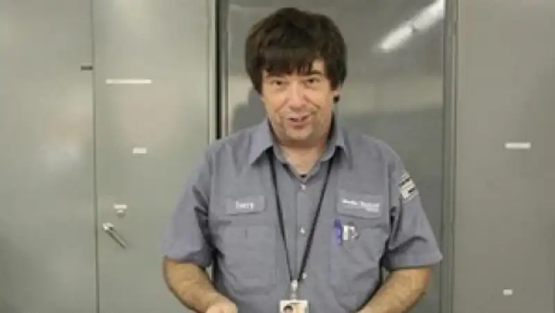 В США мужчина, планировавший теракт в аэропорту Канзаса, приговорен к 20 годам тюрьмы