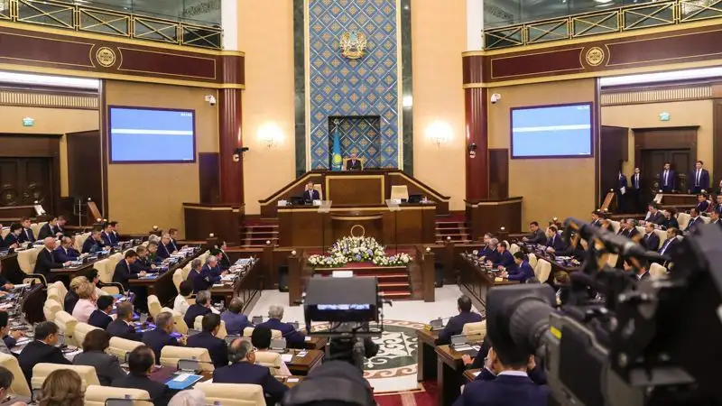 Депутаты Мажилиса должны представлять интересы разных групп населения – эксперт о предстоящих выборах