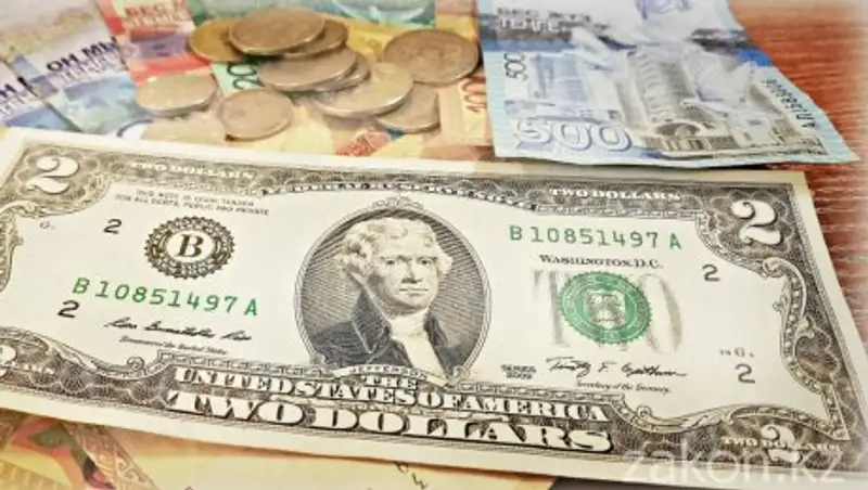 Курс доллара составил 377,54 тенге на торгах