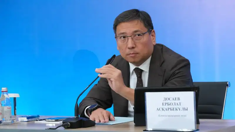 Досаев о хамском поведении водителей автобусов в Алматы: Штрафы не решают ситуацию