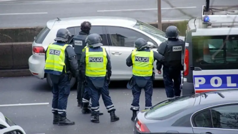 Троих подозреваемых в помощи террористу Кулибали поймали во Франции