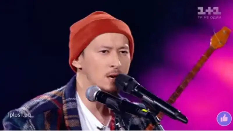Ерлан Байбазаров "нокаутировал" конкурентов на "Голос країни"