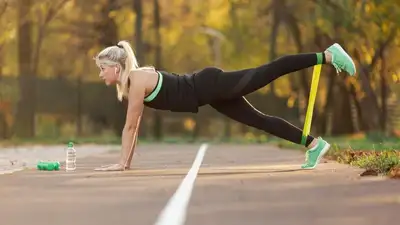 Пять упражнений которые помогут быстро сбросить пару килограммов, фото - Новости Zakon.kz от 22.03.2023 15:41