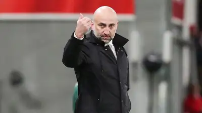 Тренер футбольной сборной Казахстана установил исторический рекорд, фото - Новости Zakon.kz от 19.10.2023 13:49