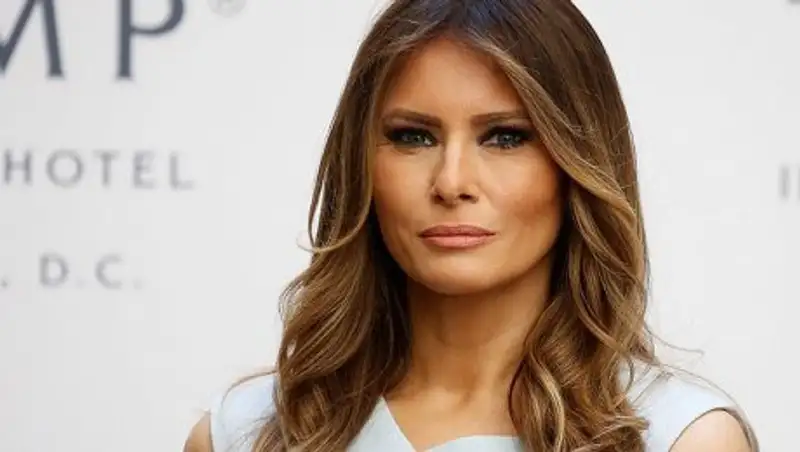 Daily Mail извинилось перед Меланьей Трамп за материал о её "работе" в эскорте