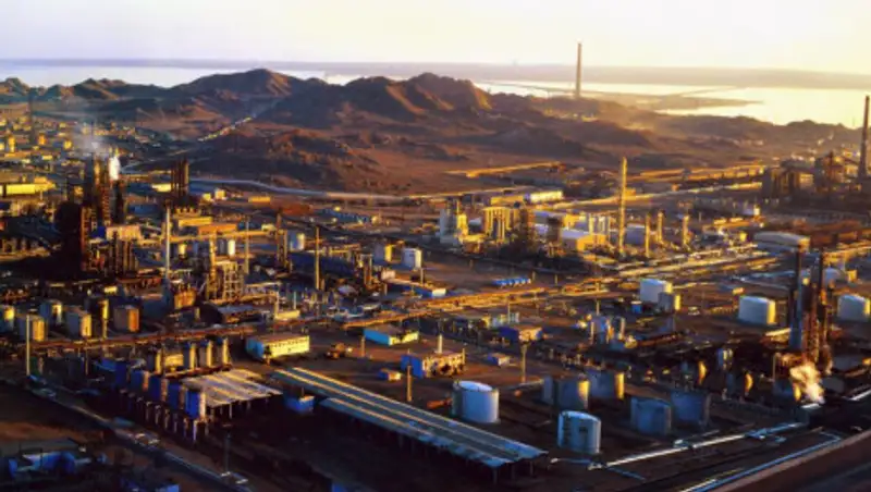 В Туркменистане антисептики распылили с самолета