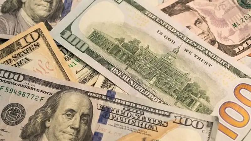 Курс доллара вырос на торгах 14 апреля