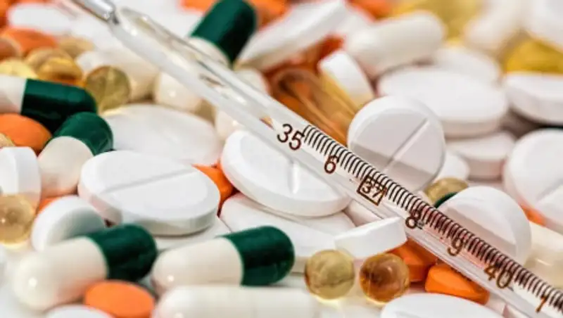 Названы телефоны, куда можно звонить насчет нехватки лекарств в Алматы