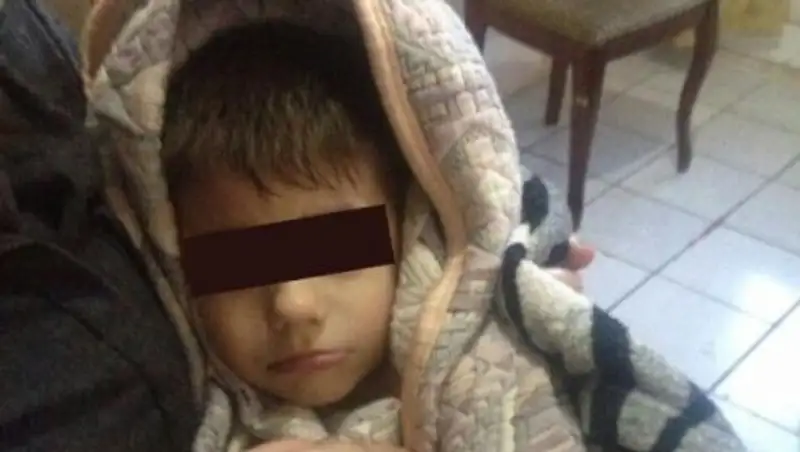 В Атырау очевидцы спасли 4-летнего мальчика, упавшего в реку