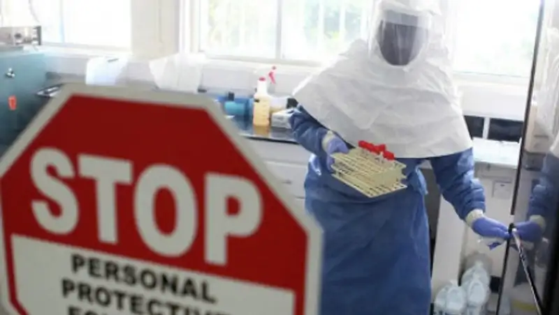 Россиянина, госпитализированного с подозрением на Эболу, выписали из больницы