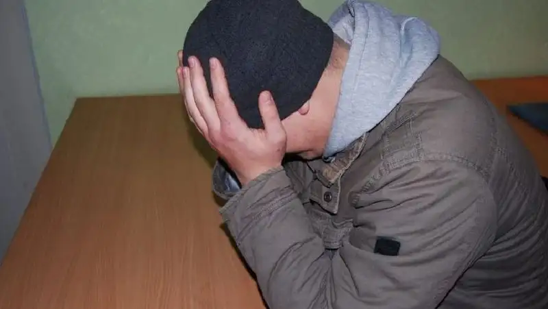 Аферист обманул карагандинцев на 263 млн тенге – его задержали в России