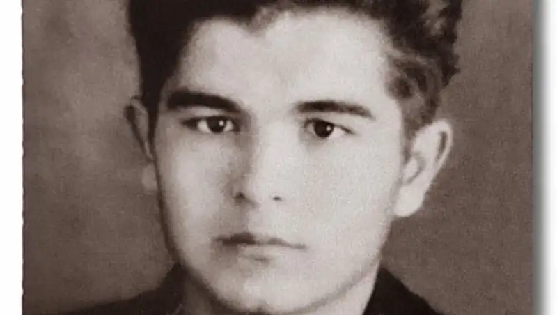 В Сети опубликовали редкие фотографии Президента Узбекистана