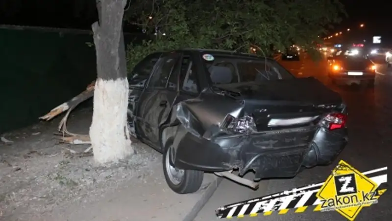 В Алматы водитель Хёндая совершил серьезное ДТП и скрылся 