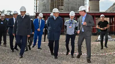 Новый аким СКО провел заседание штаба на ТЭЦ-2, фото - Новости Zakon.kz от 27.09.2023 11:54