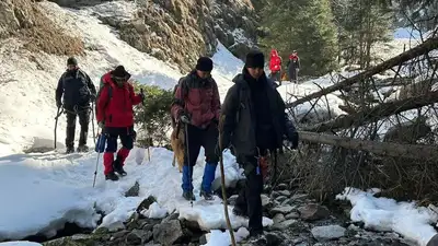 Нашли двух туристов в горах Заилийского Алатау, фото - Новости Zakon.kz от 28.03.2023 00:58