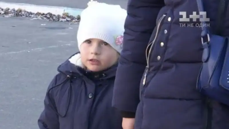 Воспитательница детсада избивала 4-летнюю девочку ногами