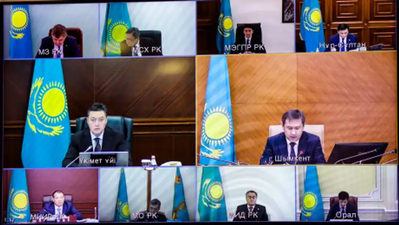 Мамин поручил обеспечить строительство и ввод 15 млн кв. м жилья