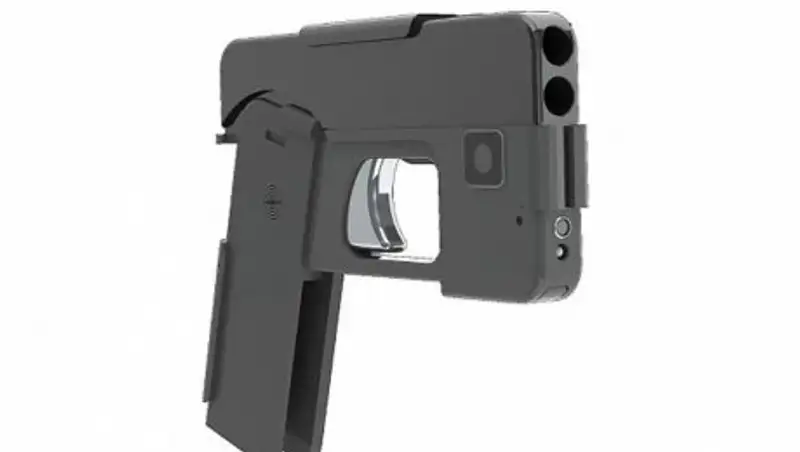 В МВД Италии обеспокоены появлением пистолета размером с кредитку