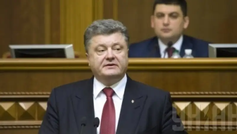 Порошенко пообещал гражданство воюющим за Украину иностранцам