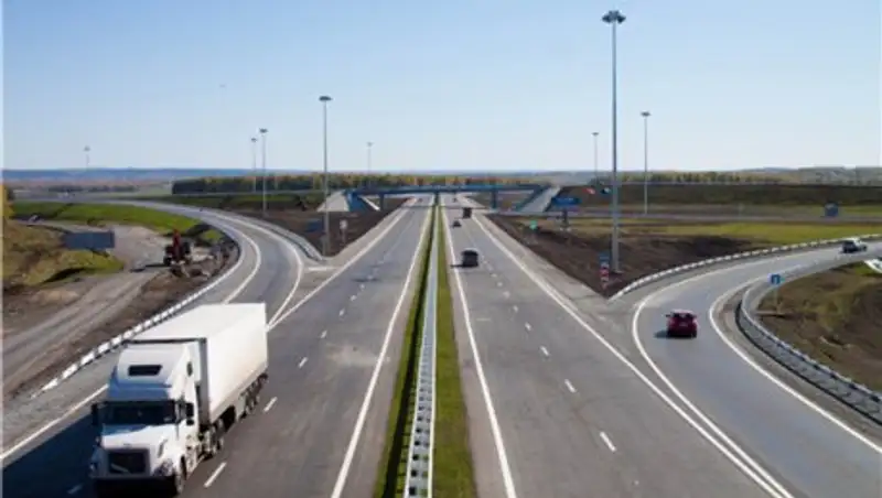 Три трассы в Казахстане до конца года станут платными