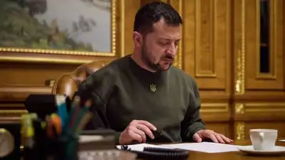 Зеленский обсудил с Макроном пакеты помощи и безопасность Одесской области, фото - Новости Zakon.kz от 03.09.2023 21:50