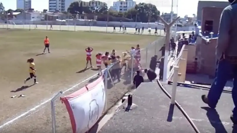 Футболистки устроили массовую драку из-за пенальти