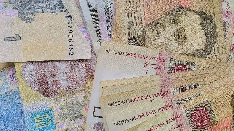 Национальный банк Украины девальвировал гривну