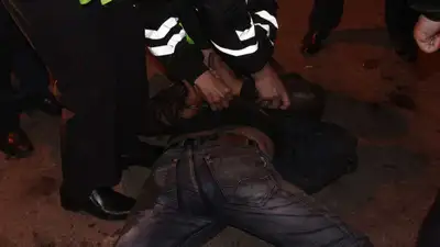 Задержание торговца героином в Алматинской области попало на видео, фото - Новости Zakon.kz от 27.02.2023 19:47