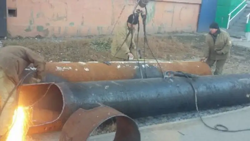В Павлодаре устранили  крупную аварию на теплосети