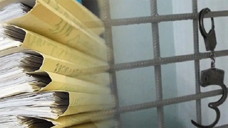 В СКО оглашен приговор суда по делу полицейского, задержанного за наркопреступление, фото - Новости Zakon.kz от 07.12.2013 18:23