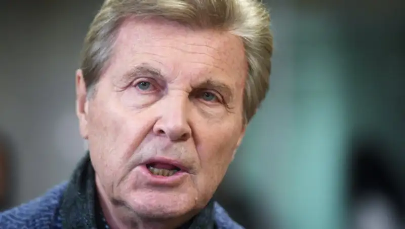 СМИ: Льва Лещенко перевели в реанимацию с подозрением на коронавирус