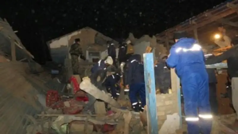 Хозяин разрушенного дома в Шымкенте самовольно подключил камин и газплиту