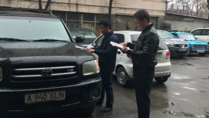 За налоговую задолженность более 1 млн тенге у алматинца изъяли джип