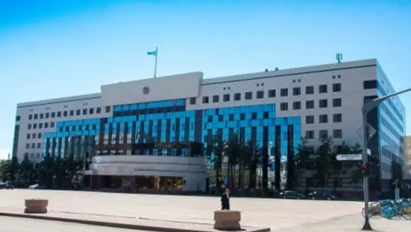 Асет Исекешев раскритиковал полицейских, задержавших детей на набережной