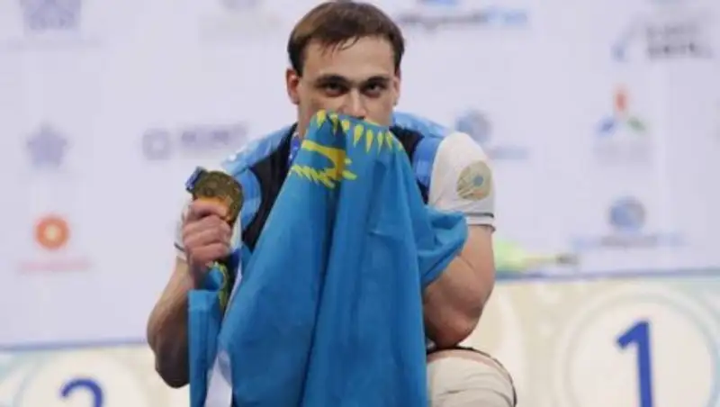 Илья Ильин впервые вышел на помост в соревнованиях после дисквалификации