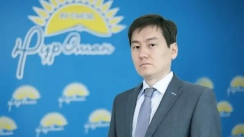 Назначен ответственный секретарь Министерства информации и коммуникаций РК