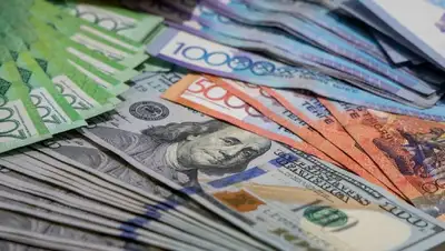 торги на бирже, фото - Новости Zakon.kz от 07.06.2022 15:38