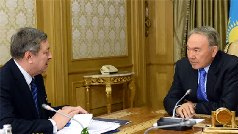 Н. Назарбаев встретился с председателем правления АО НАК «Казатомпром» В. Школьником