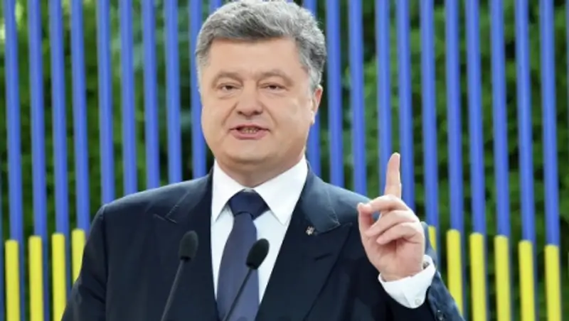 Порошенко: Киев намерен поднять вопрос ввода миротворцев в Донбасс