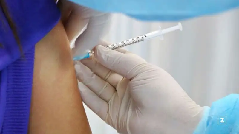 Более 76 тысяч казахстанских подростков получили вакцину от COVID-19