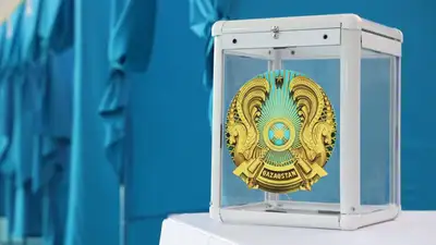 Казахстан выборы Мажилис маслихат Астана избиратель Маемиров Асхат, фото - Новости Zakon.kz от 19.03.2023 15:42
